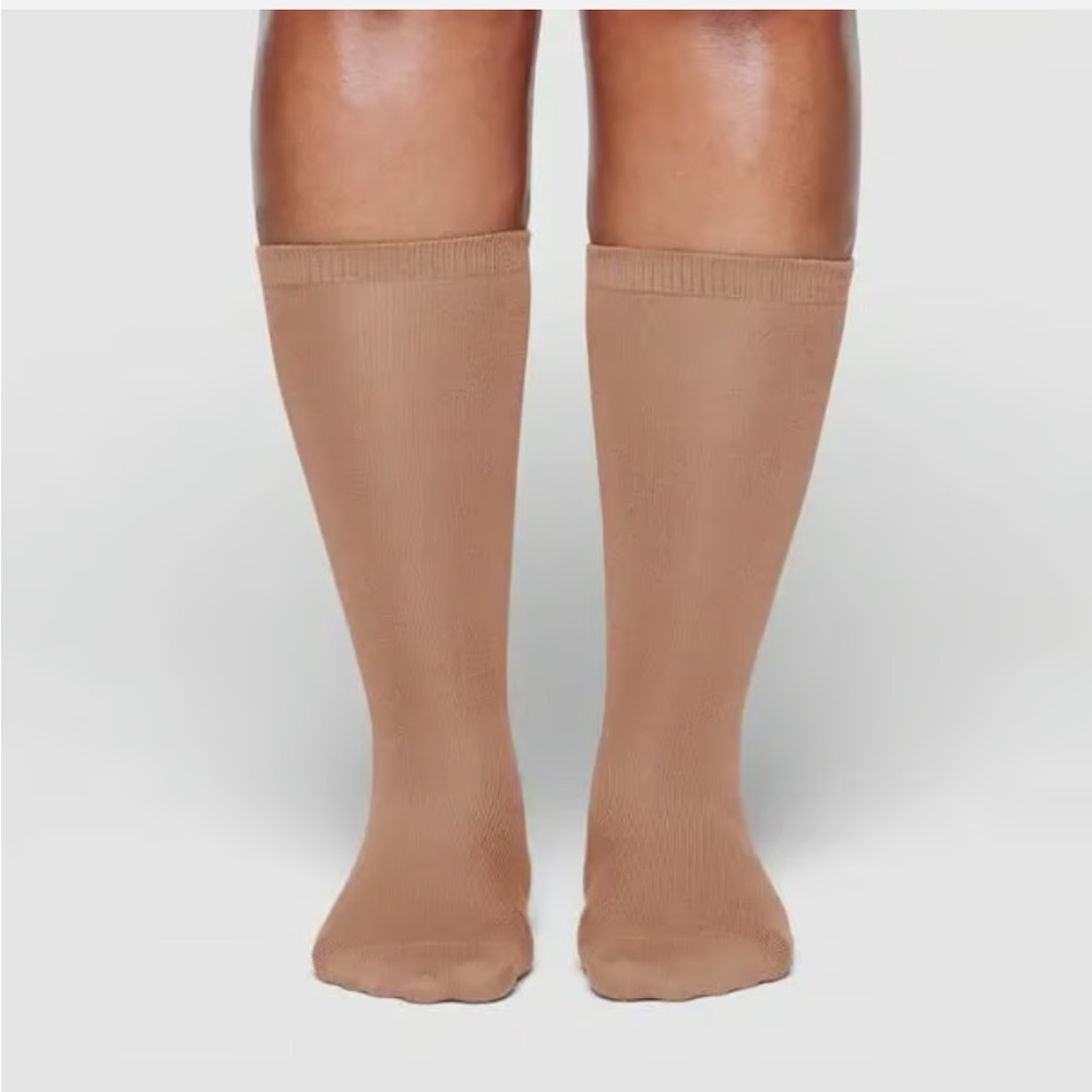 NWT Skims Everyday Mid Calf Sock in Sienna